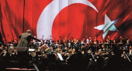 Opera ve dijital sanat aynı sahnede