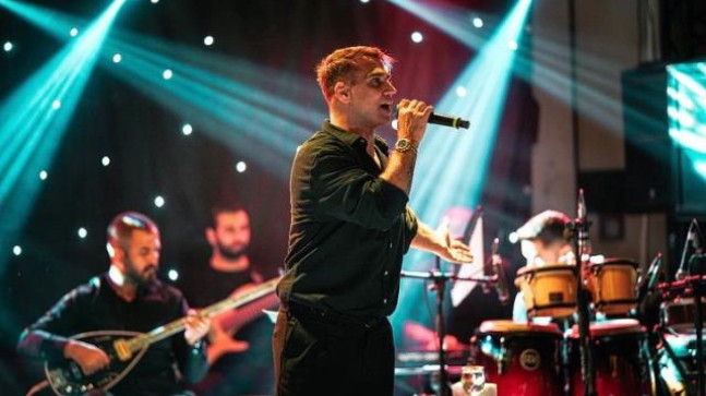 Şarkıcı Doğuş ölümden döndü! Korkunç kaza