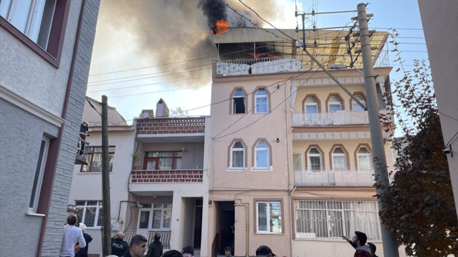 Gözleme yapılan terasta yangın